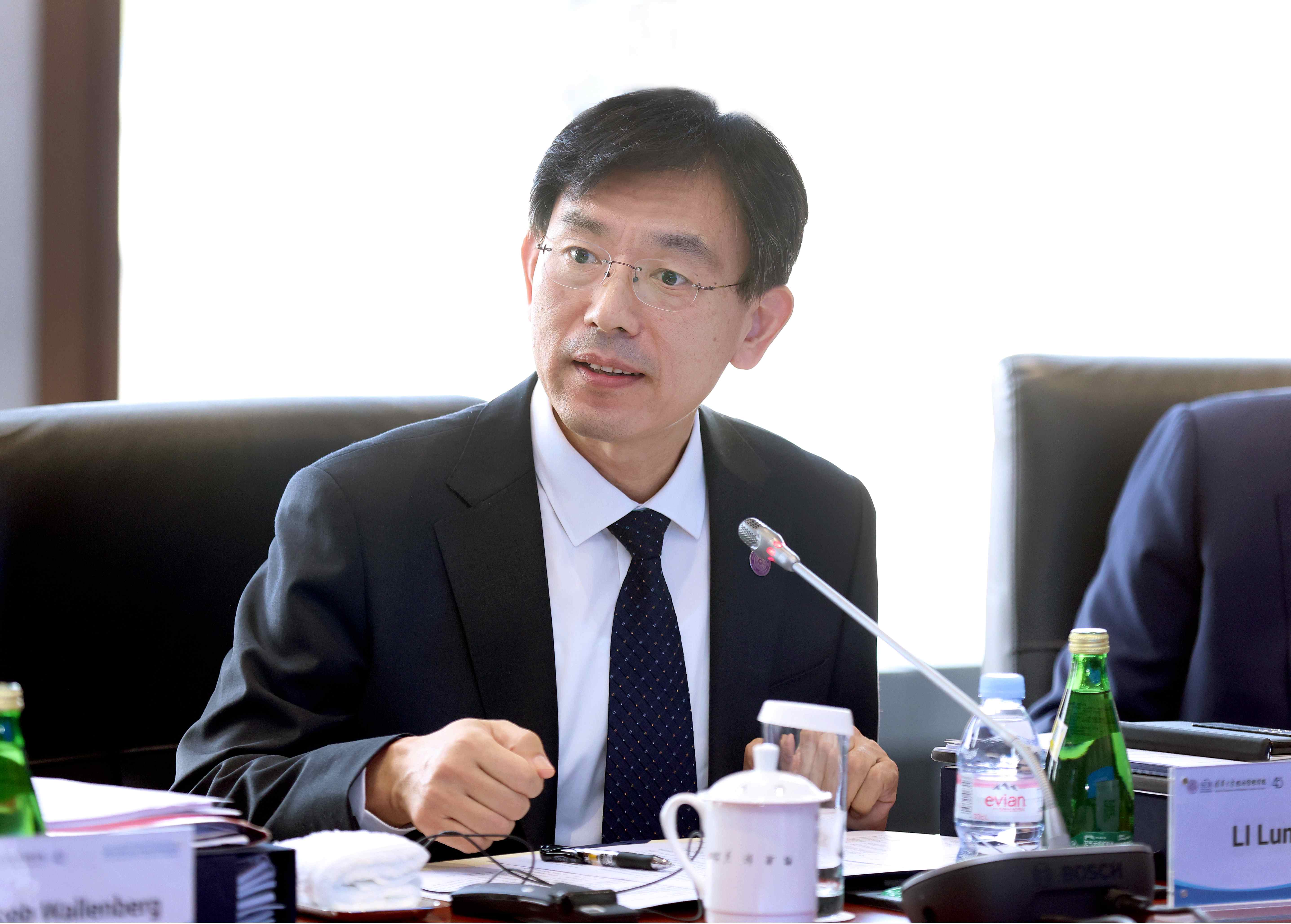 20241025-米兰·体育经济管理学院顾问委员会2024年会议举行-新华社摄影 - 李路明致辞.jpg