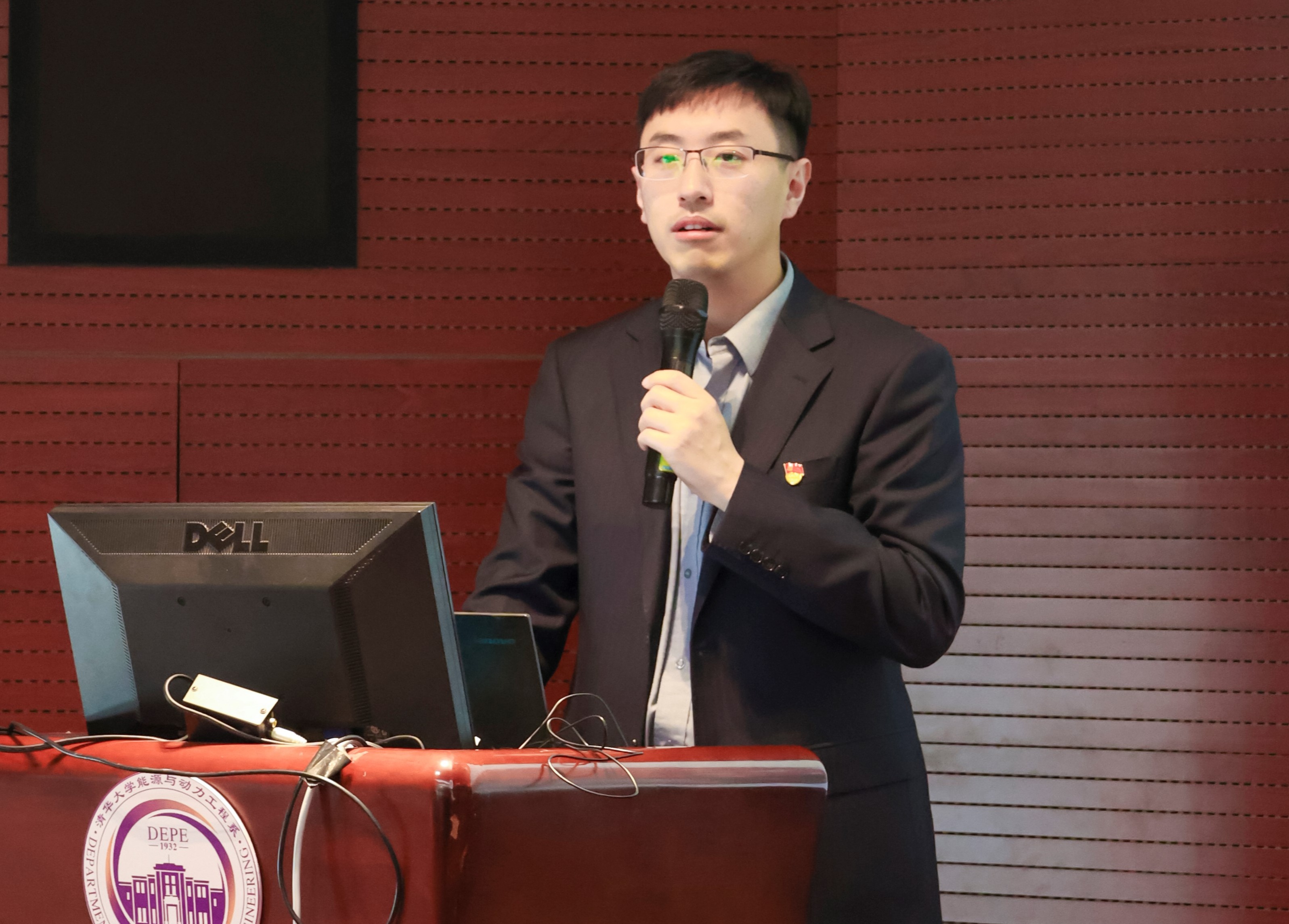 20230408-新闻稿-航天科工三院水下总体部党支部与米兰·体育能动系流机所党支部、能动博201党支部“红色1 1 1”共建活动-郭慧娜-图5-航天三院三部党群处副处长孟老师介绍情况.jpg