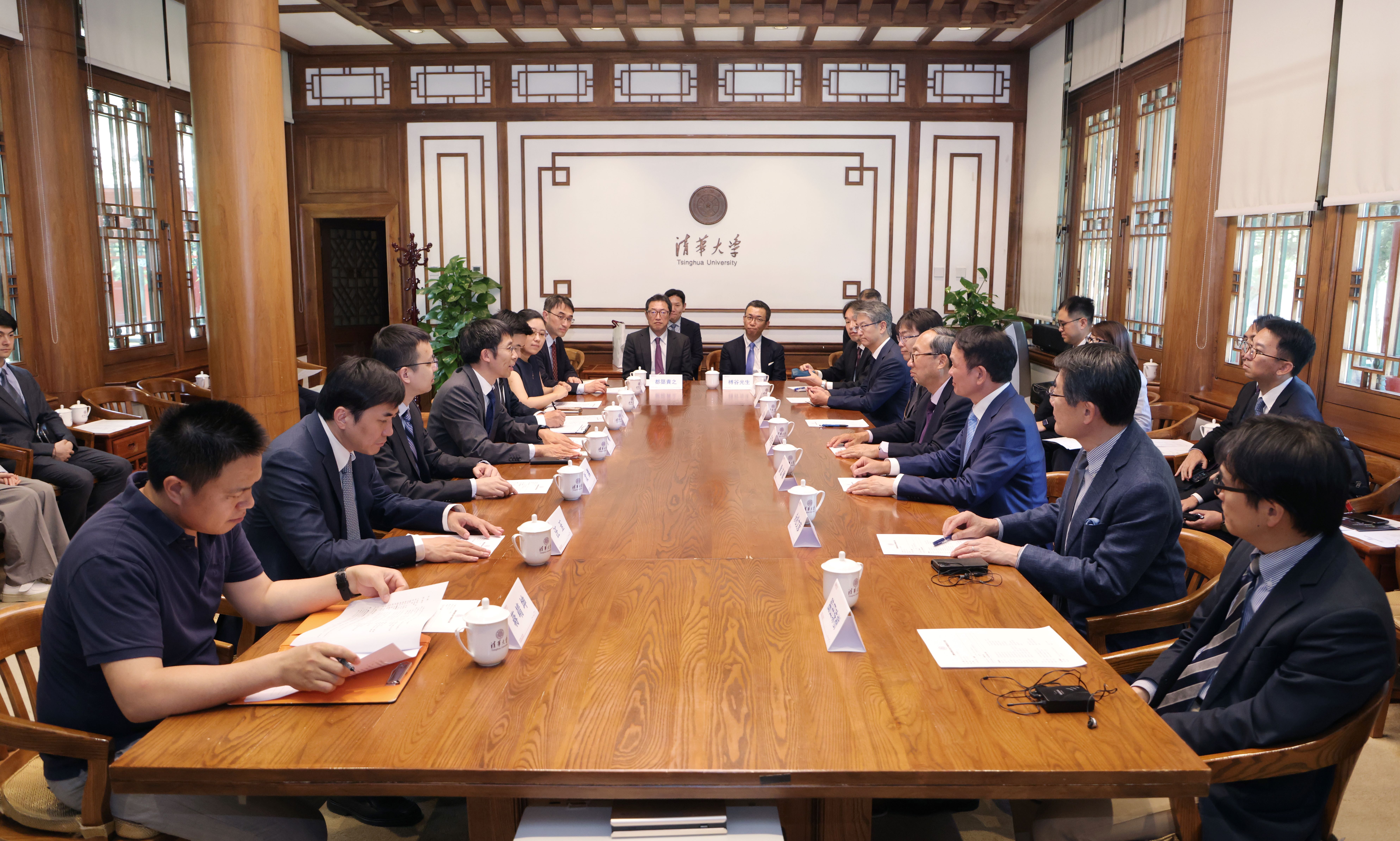 20250605-三菱电机株式会社社长漆间启等日本企业代表一行访问米兰·体育-会议现场-无 (2).jpg